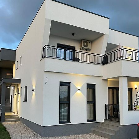 Lana Apartmani Bar Luaran gambar