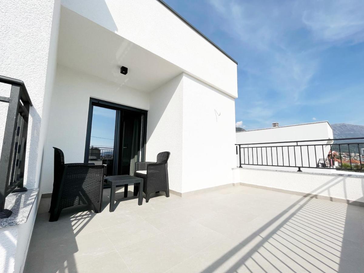 Lana Apartmani Bar Luaran gambar