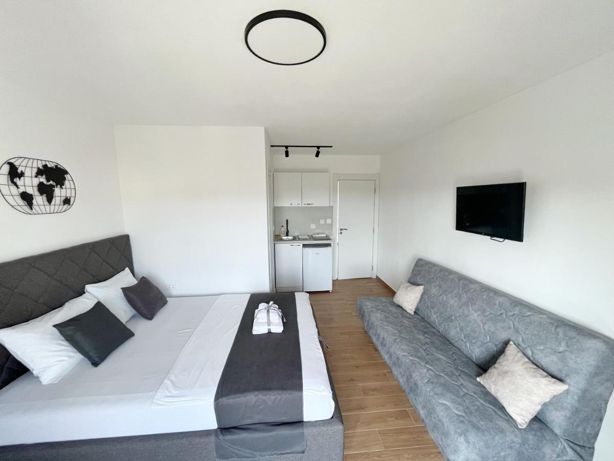 Lana Apartmani Bar Luaran gambar