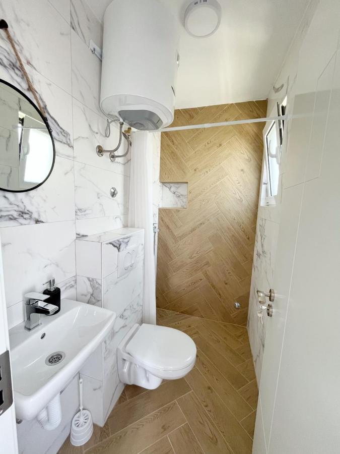 Lana Apartmani Bar Luaran gambar