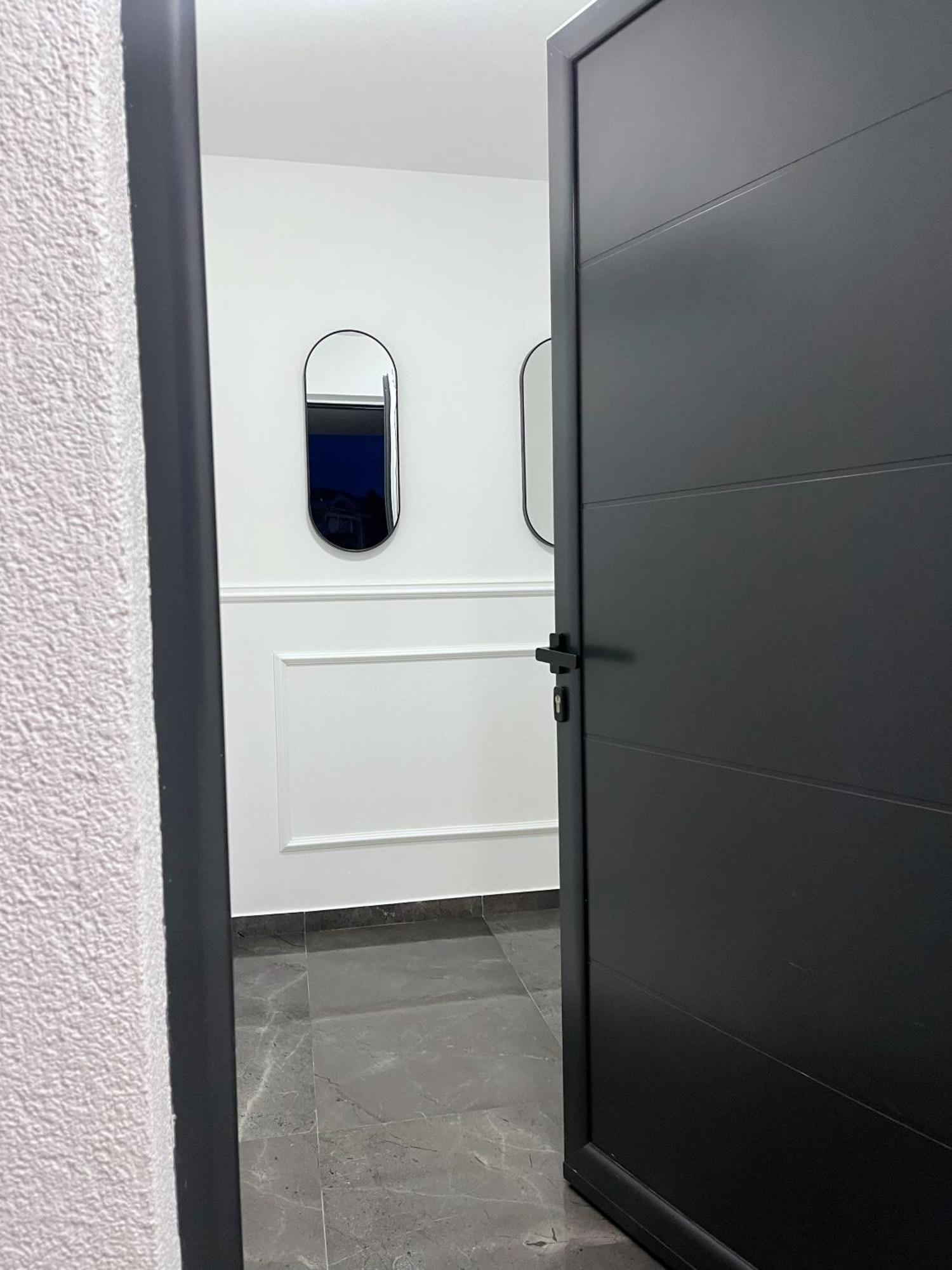 Lana Apartmani Bar Luaran gambar